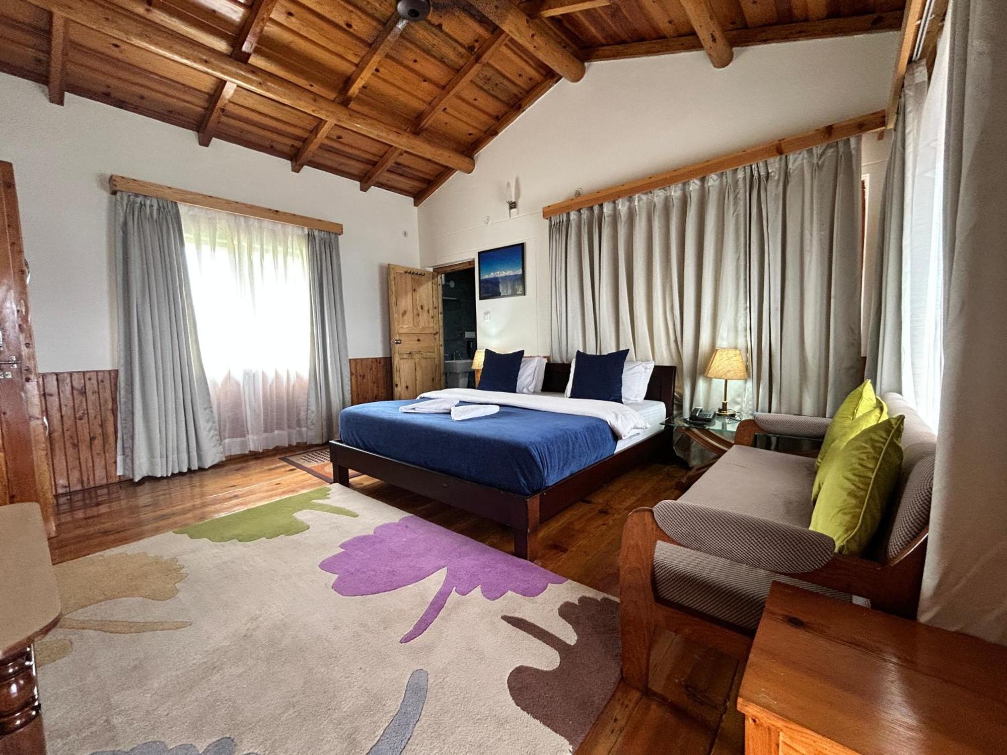 Kasar Himalaya Holiday Resort, Binsar Rd Almora Exterior foto