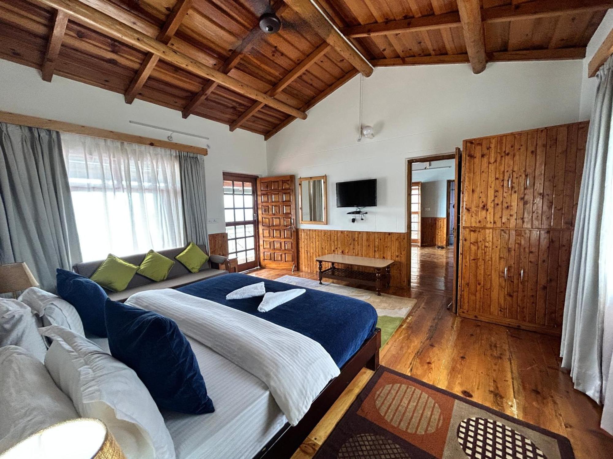 Kasar Himalaya Holiday Resort, Binsar Rd Almora Exterior foto