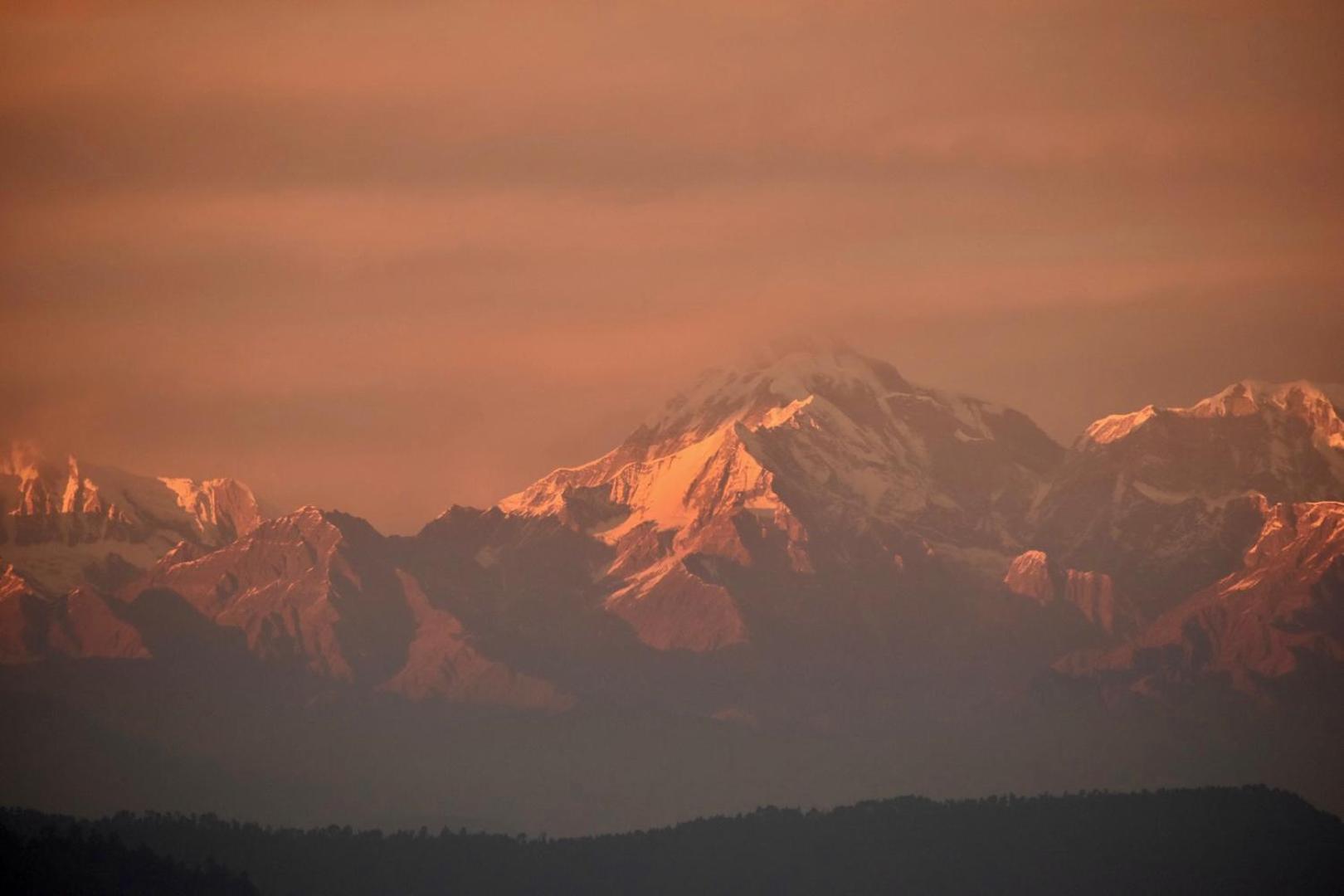Kasar Himalaya Holiday Resort, Binsar Rd Almora Exterior foto