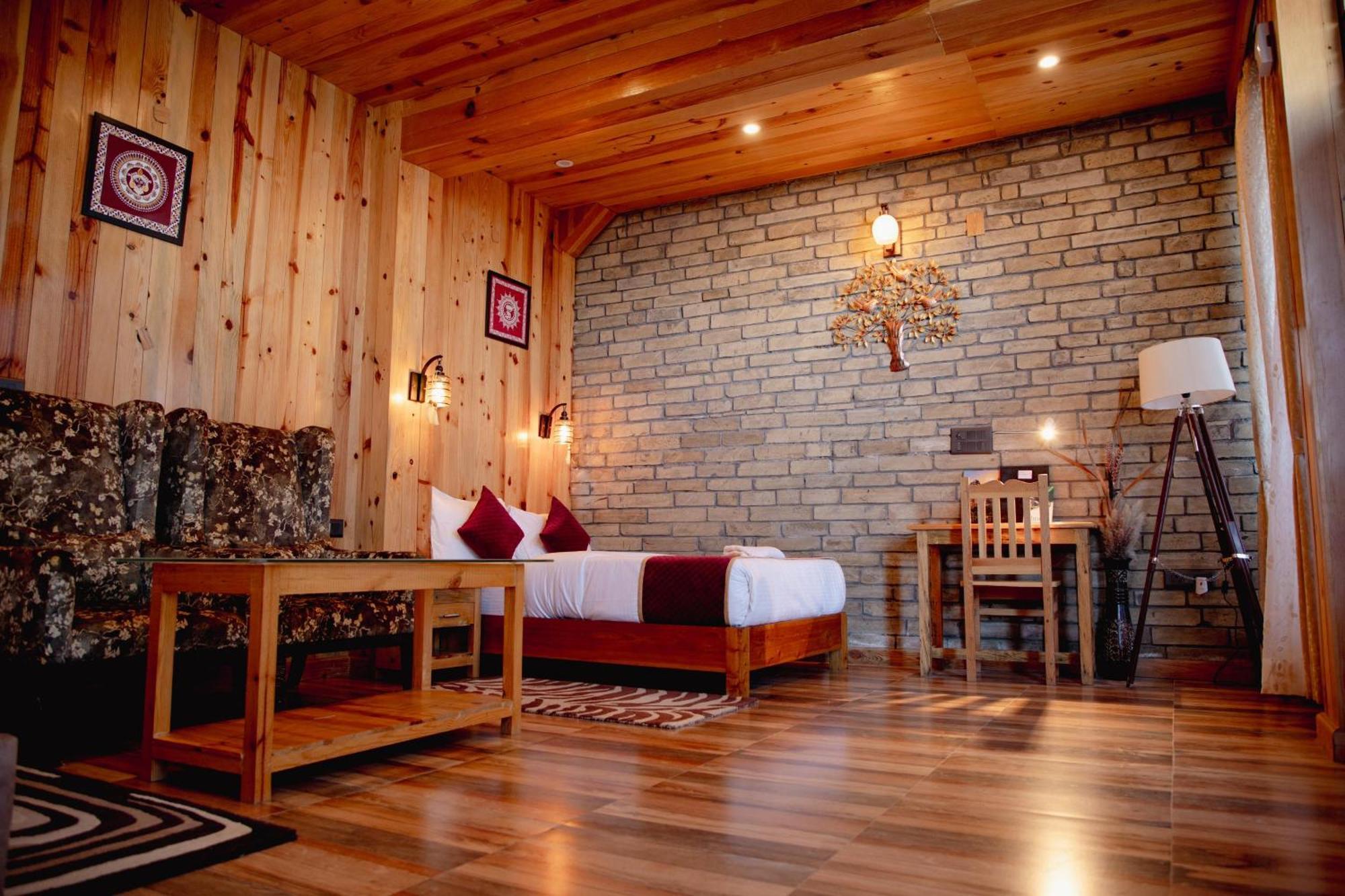 Kasar Himalaya Holiday Resort, Binsar Rd Almora Exterior foto